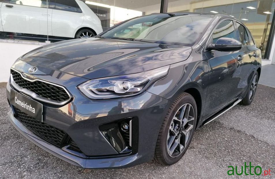 2020' Kia Proceed 1.0 T-Gdi Gt Line photo #3