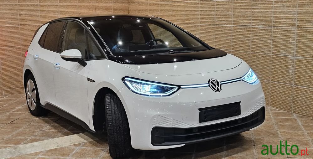 2021' Volkswagen ID.3 photo #4