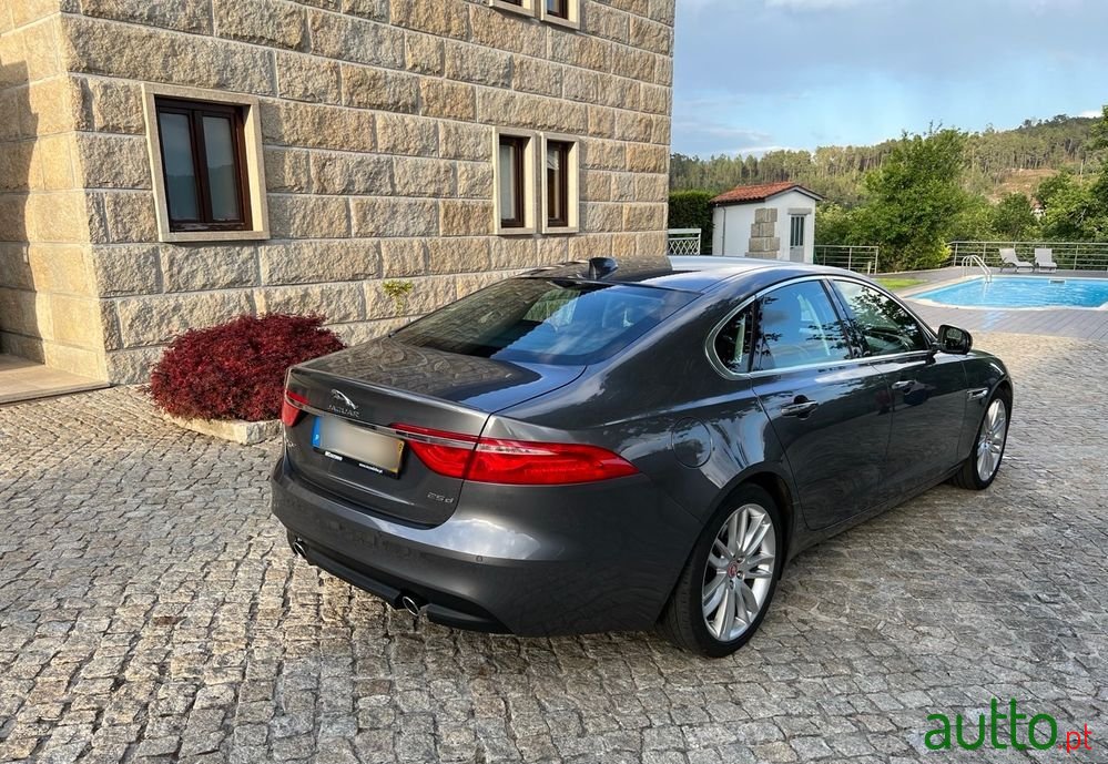 2018' Jaguar XF 2.0 D Prestige photo #5