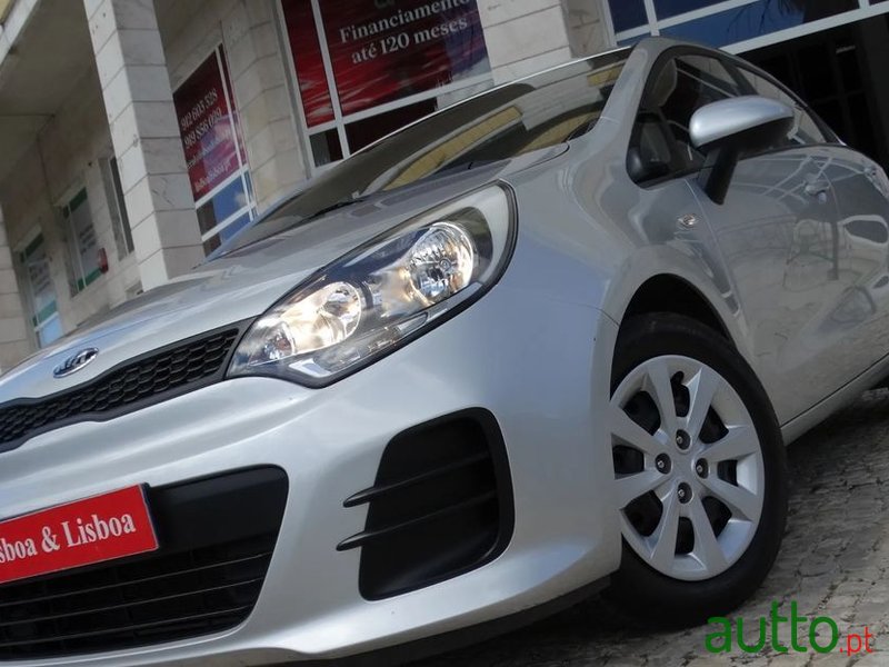 2016' Kia Rio 1.1 Crdi Lx Isg photo #1