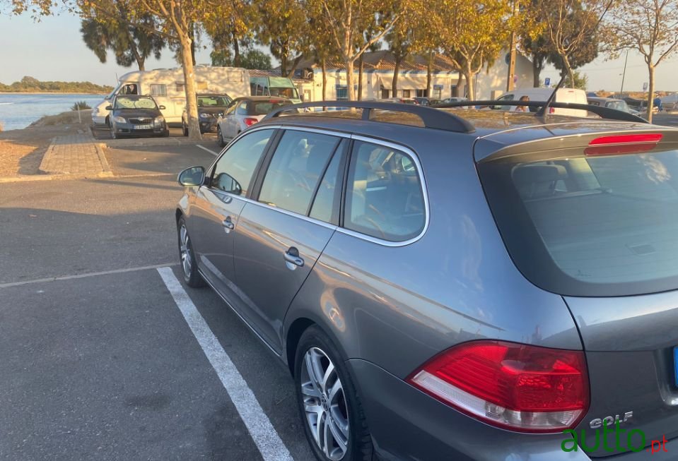 2008' Volkswagen Golf Variant photo #2