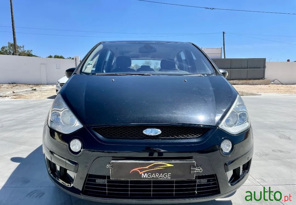 2009' Ford S-Max photo #2