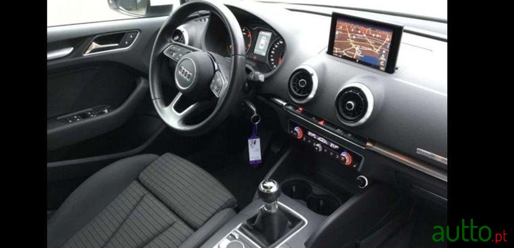 2017' Audi A3 Limousine photo #1