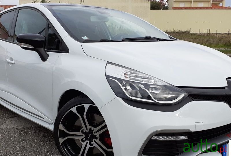 2016' Renault Clio photo #2