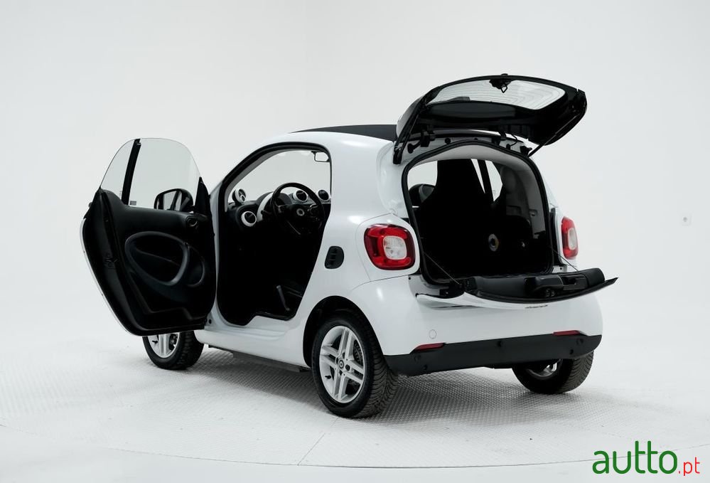2020' Smart Fortwo photo #6