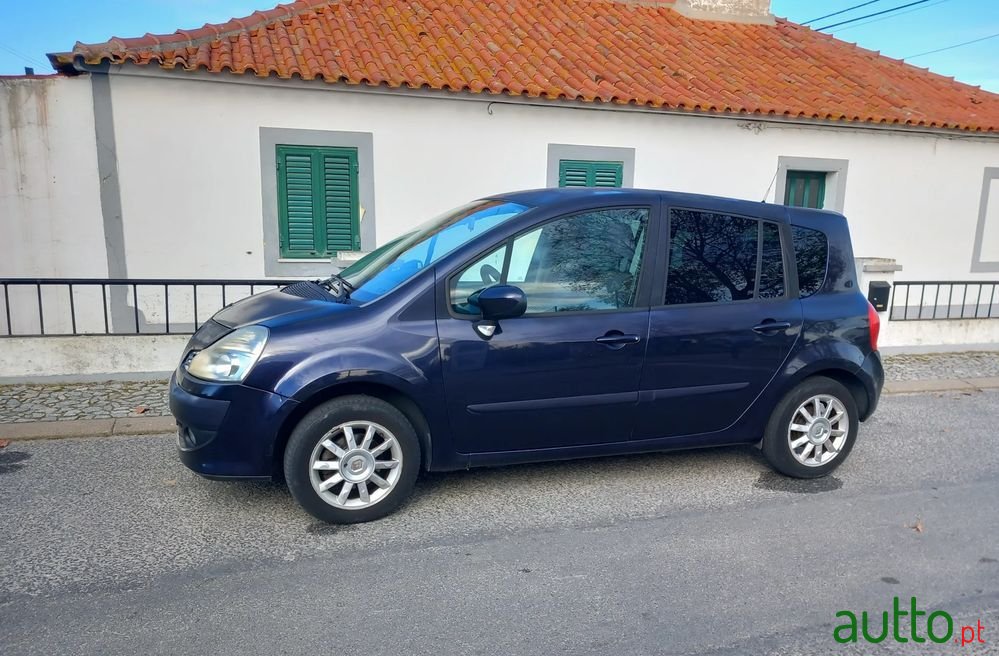 2008' Renault Grand Modus photo #4