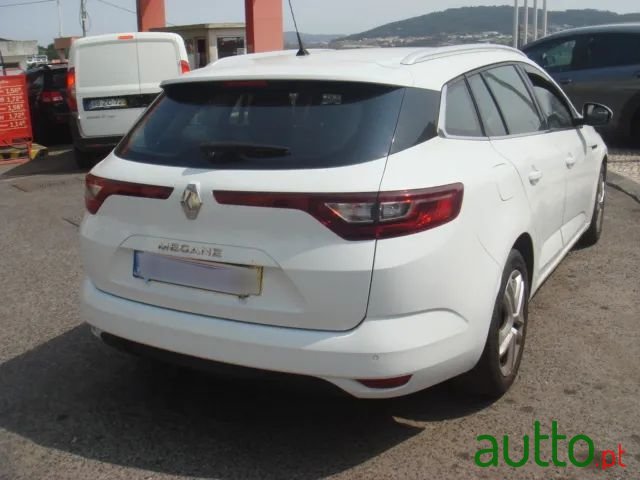 2017' Renault Megane photo #3