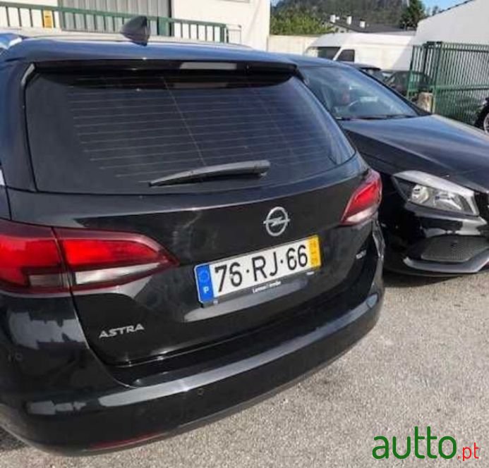 2016' Opel Astra Sports Tourer photo #4