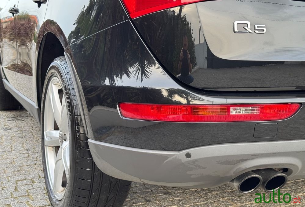 2009' Audi Q5 2.0 Tdi S-Line photo #5