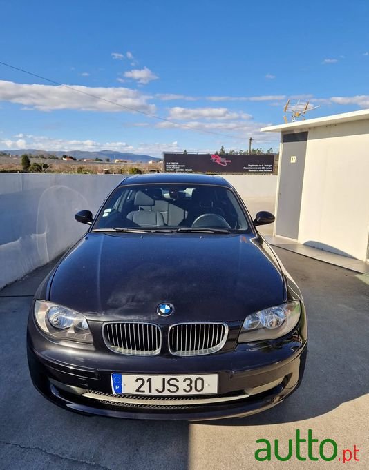 2008' BMW 118 photo #6