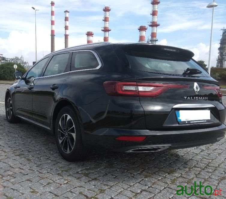2016' Renault Talisman Sport Tourer photo #4
