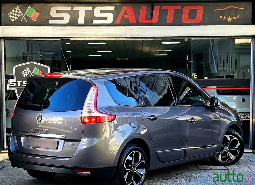 2016' Renault Grand Scenic photo #3