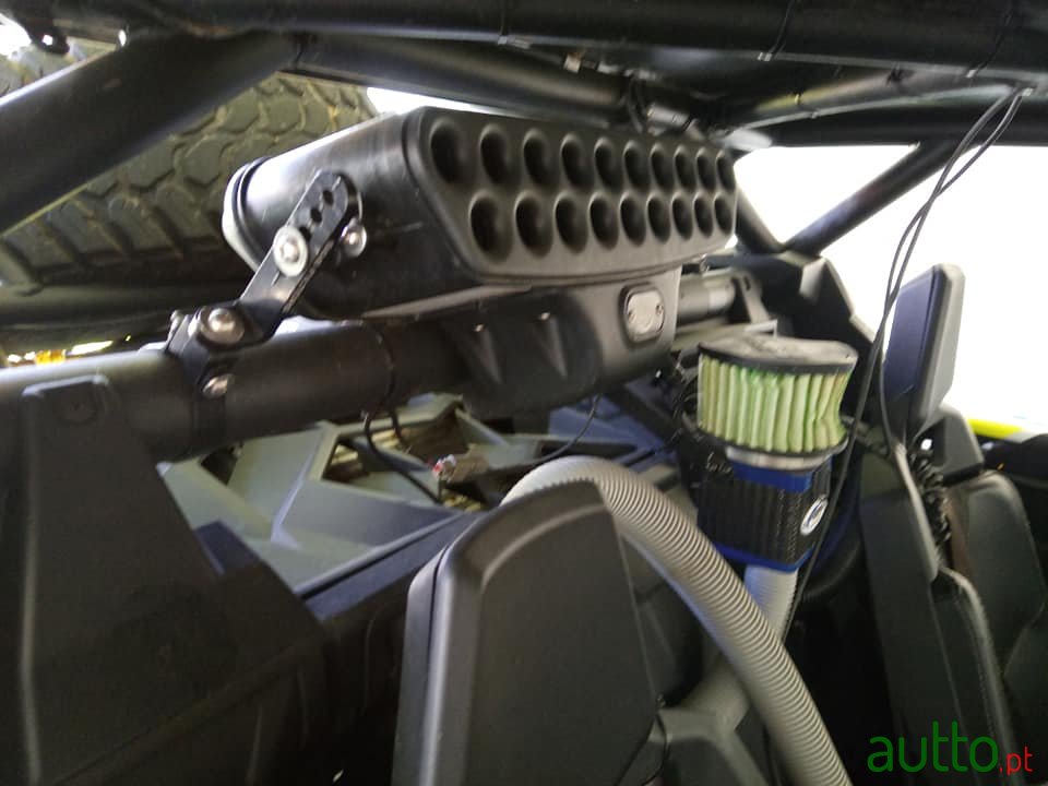 2018' CAM Rhino photo #4