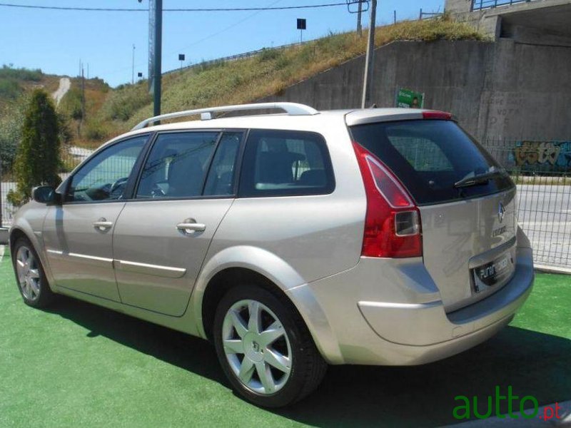 2006' Renault Megane Break photo #2