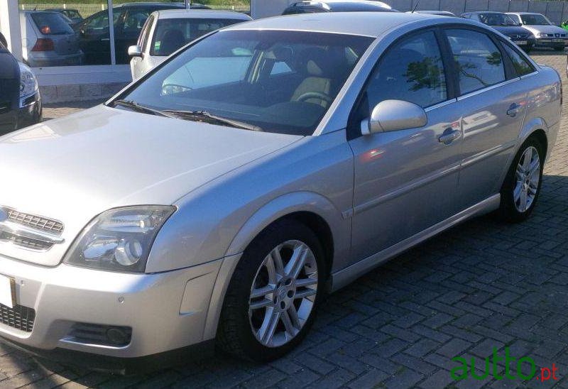 2003' Opel Vectra Gts 2.2 Dti photo #1