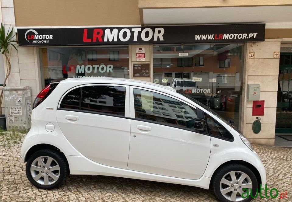 2017' Peugeot Ion photo #1