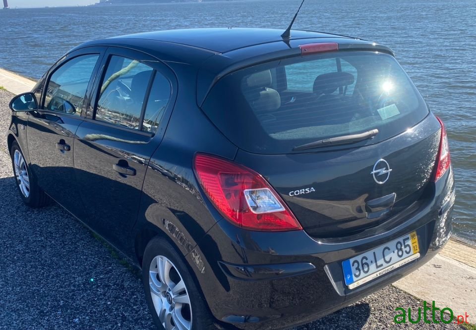 2010' Opel Corsa photo #2