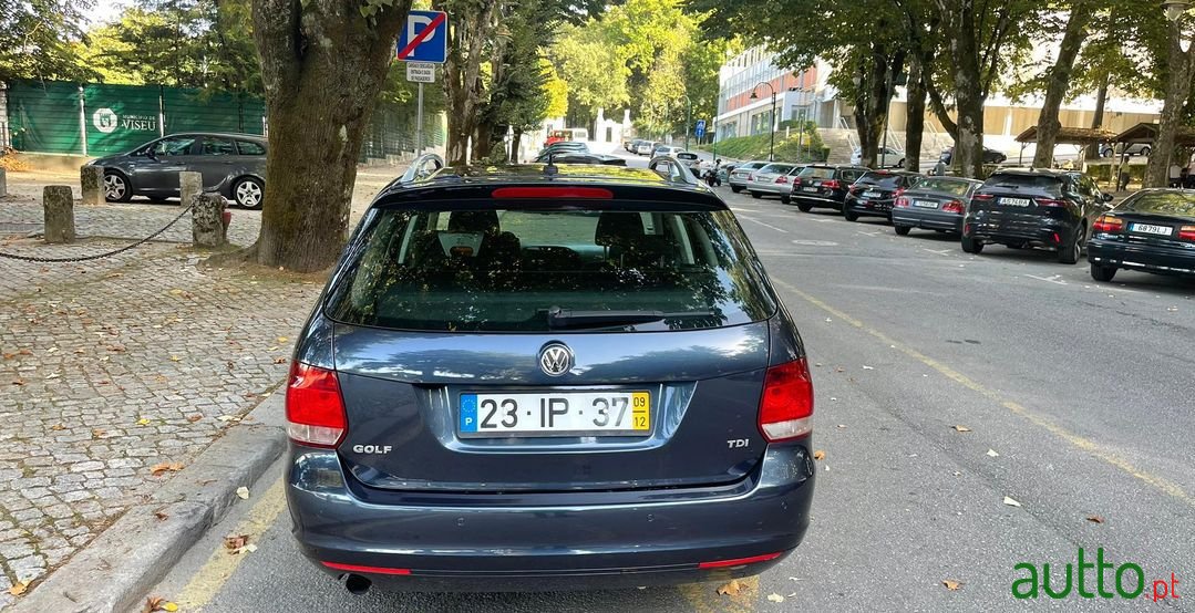 2009' Volkswagen Golf Variant photo #3