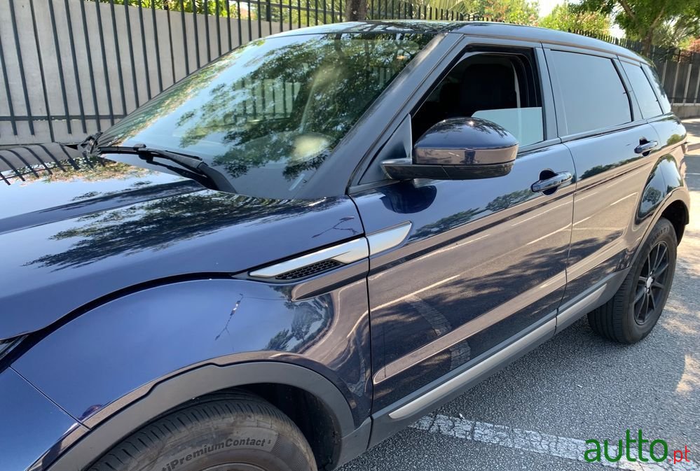 2018' Land Rover Range Rover Evoque photo #6