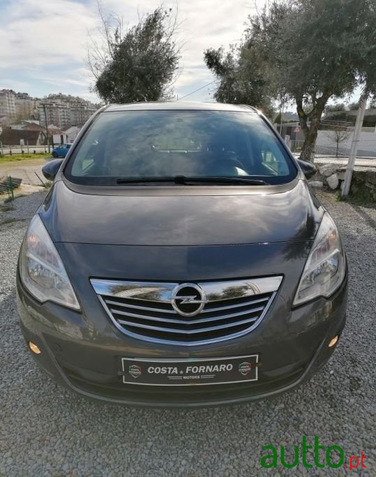 2011' Opel Meriva photo #4
