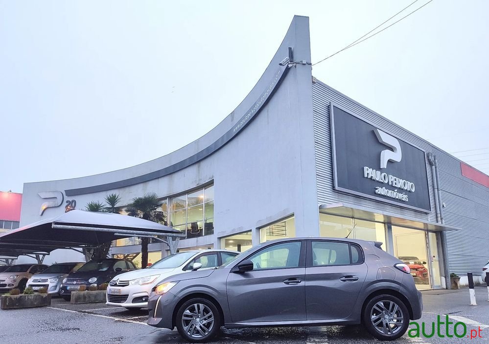 2022' Peugeot 208 photo #5