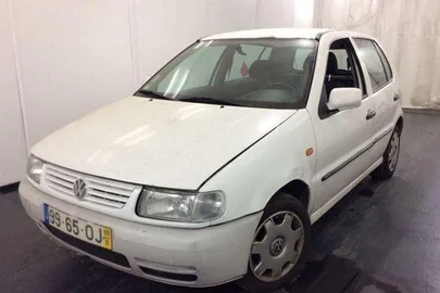 Volkswagen polo 2024 1999 1.0