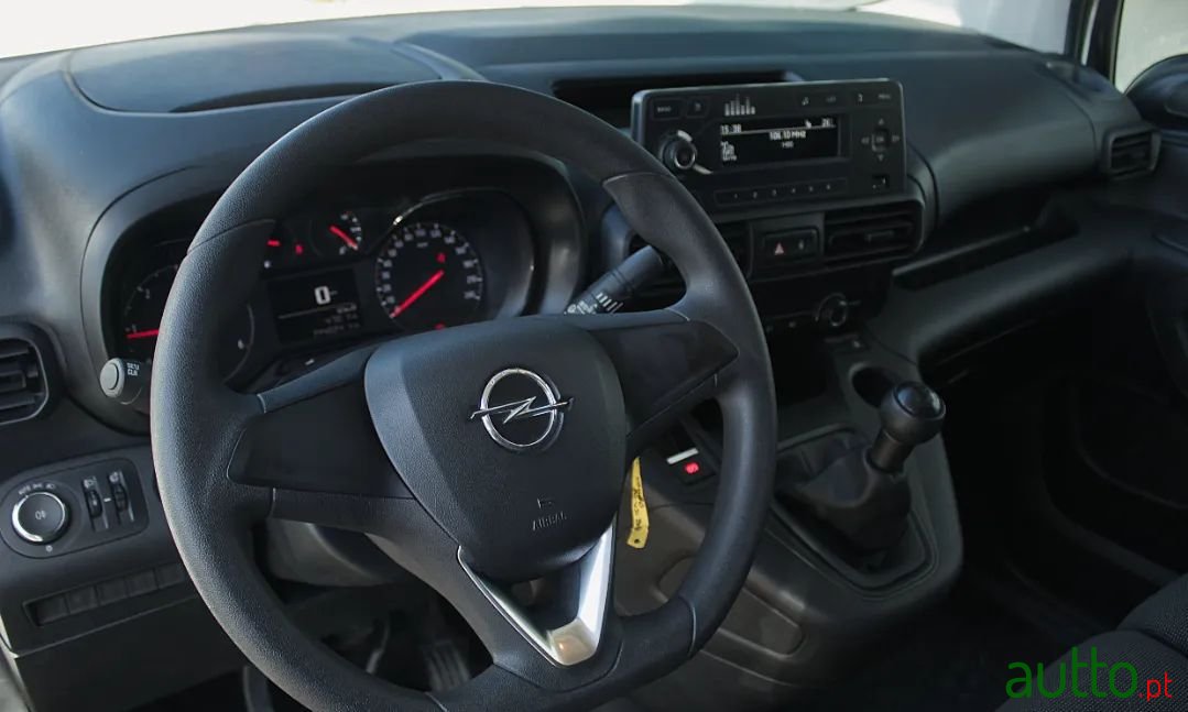 2018' Opel Combo photo #6