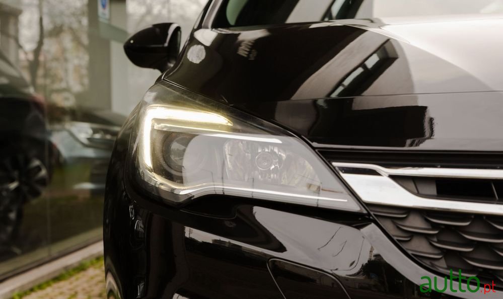 2019' Opel Astra Sports Tourer photo #6