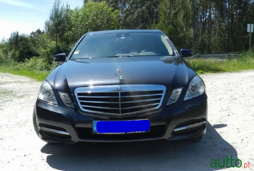 2015' Mercedes-Benz E-220 photo #3