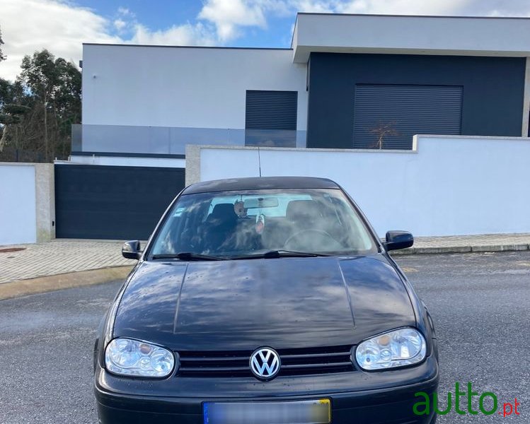 2001' Volkswagen Golf 1.4I 25 Anos photo #4