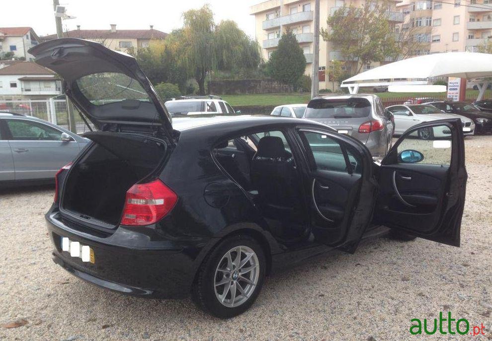 2009' BMW 118 d photo #3