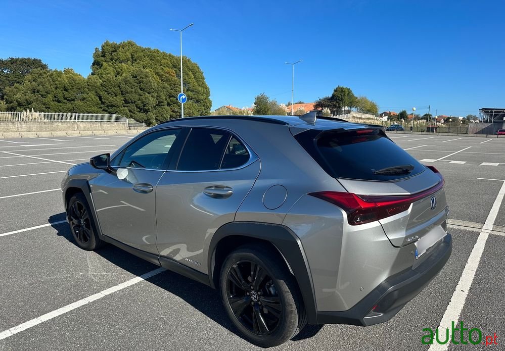2022' Lexus UX 250h Special Edition photo #5