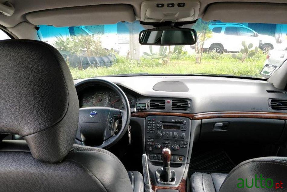 2005' Volvo S80 D5 photo #2