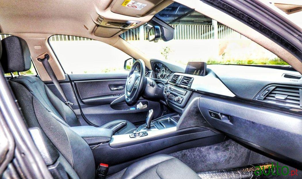 2015' BMW 420 photo #2