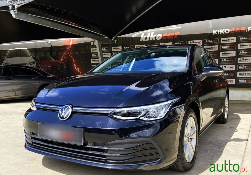 2020' Volkswagen Golf 2.0 Tdi Style photo #3