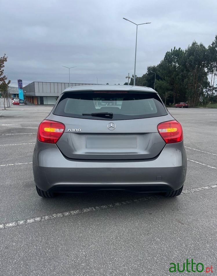 2013' Mercedes-Benz Classe A Standard photo #4