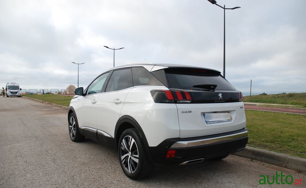 2017' Peugeot 3008 photo #3