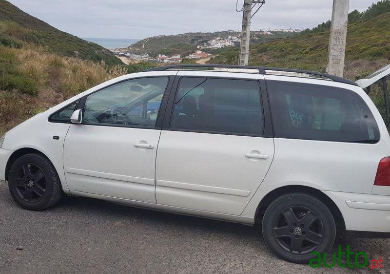 2000' Volkswagen Sharan Tdi photo #2