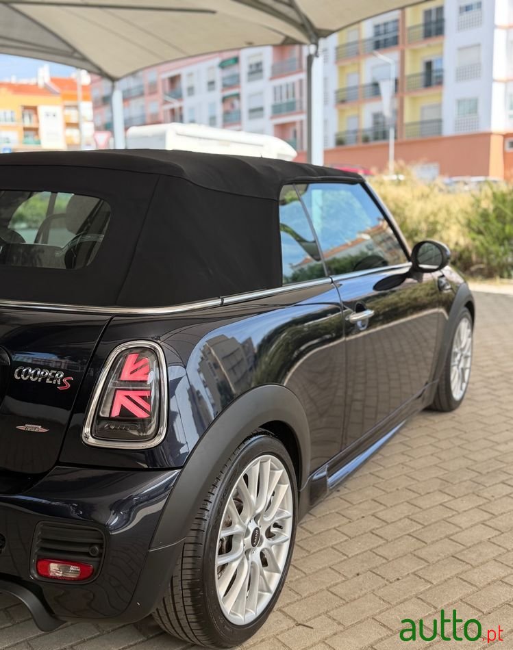 2013' MINI Cooper S photo #6