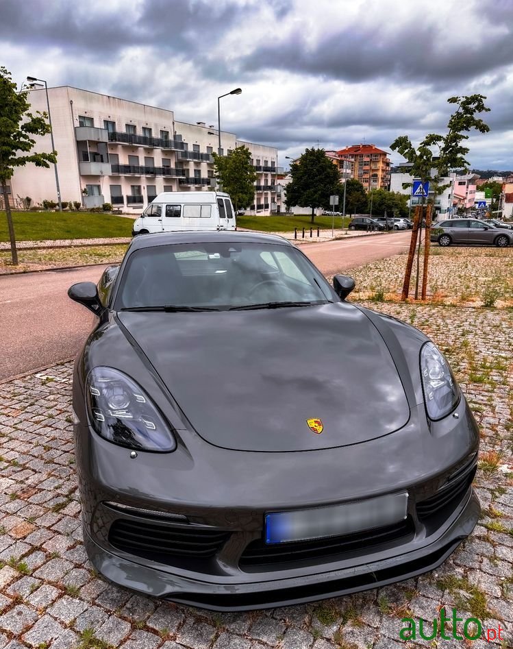 2016' Porsche 718 Cayman photo #4