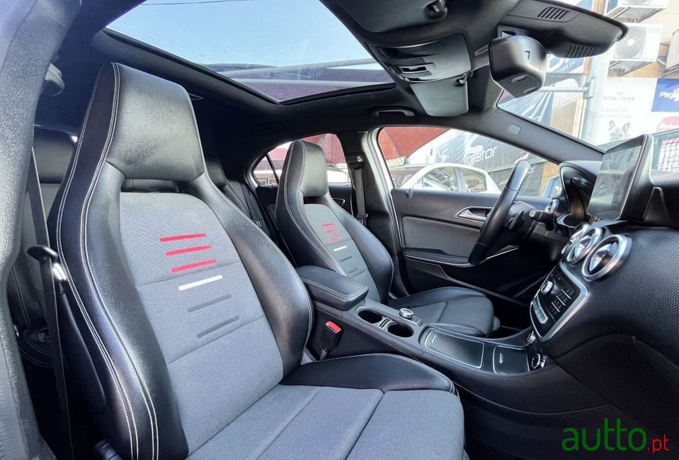 2018' Mercedes-Benz A-180 photo #6