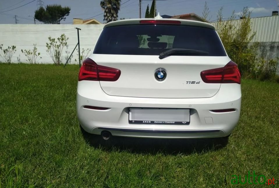 2017' BMW 118 photo #4