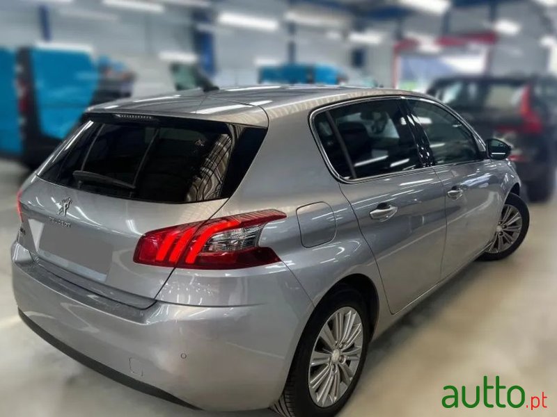 2021' Peugeot 308 photo #3