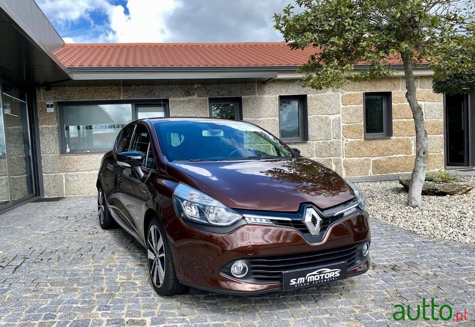 2016' Renault Clio photo #1