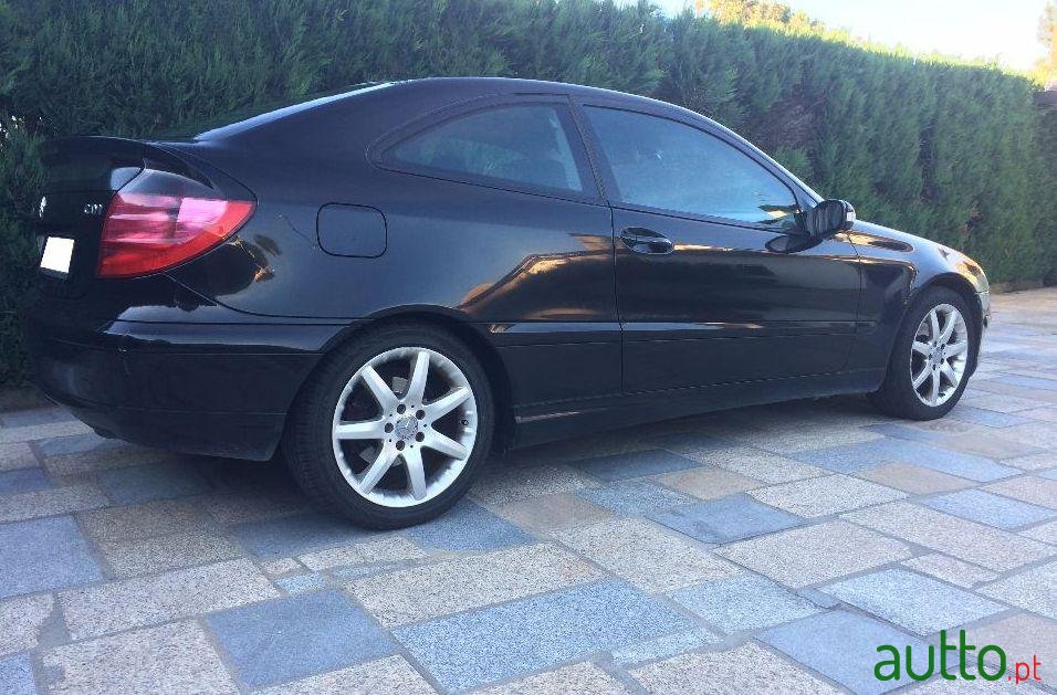 2002' Mercedes-Benz C-220 Cdi Sportcoupé Evolution photo #1