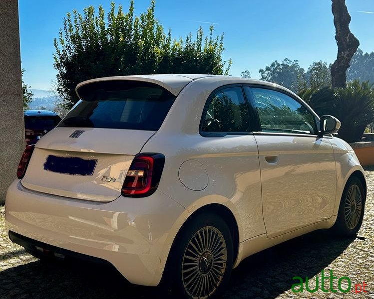 2022' Fiat 500e Icon photo #6