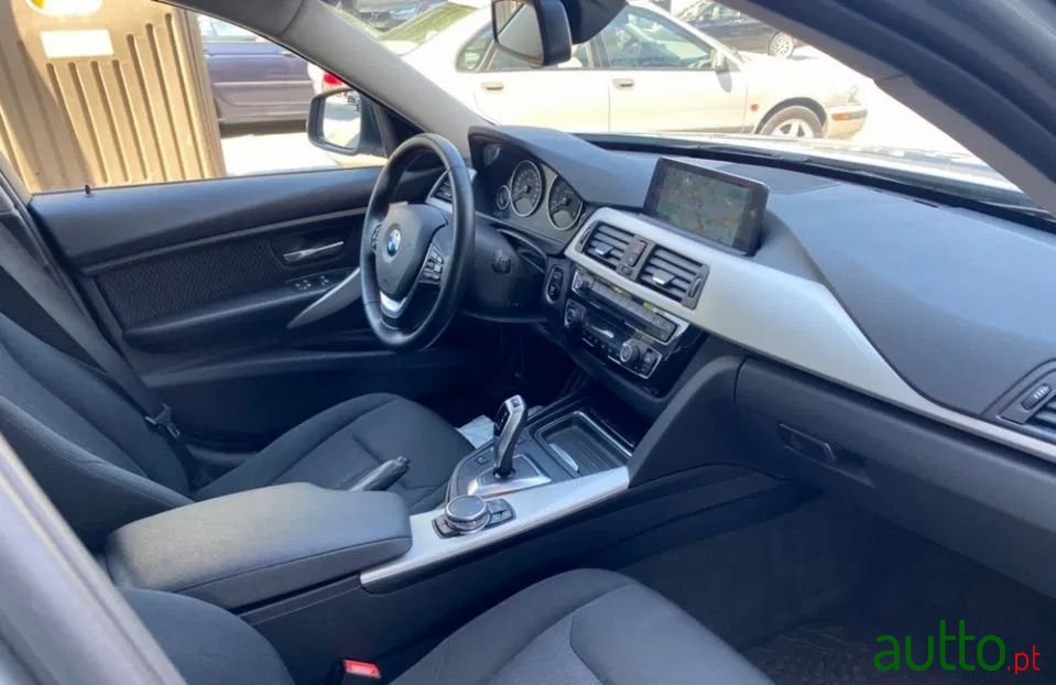 2016' BMW 318 photo #6