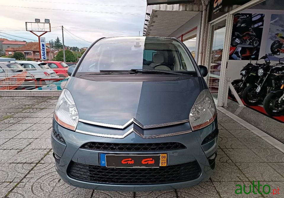 2008' Citroen C4 Picasso photo #2