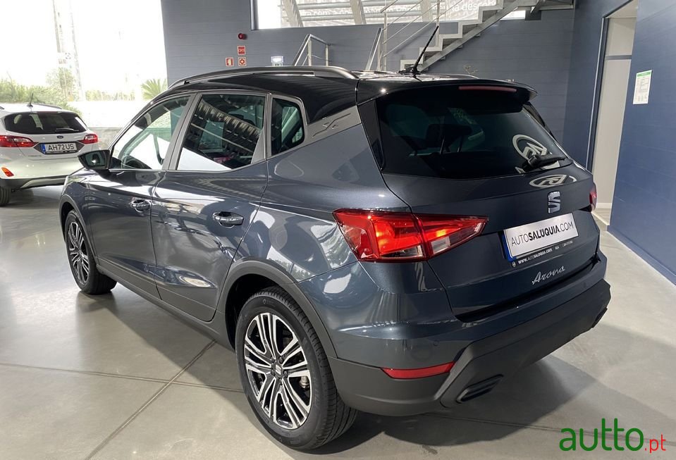 2022' SEAT Arona photo #3