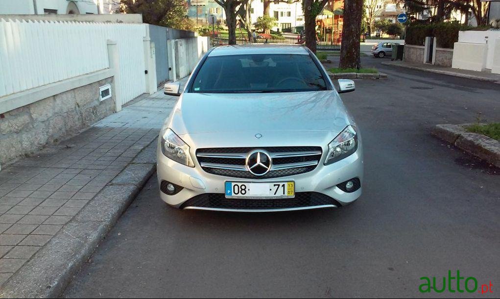 2013' Mercedes-Benz A 180 Cdi Be Style photo #2